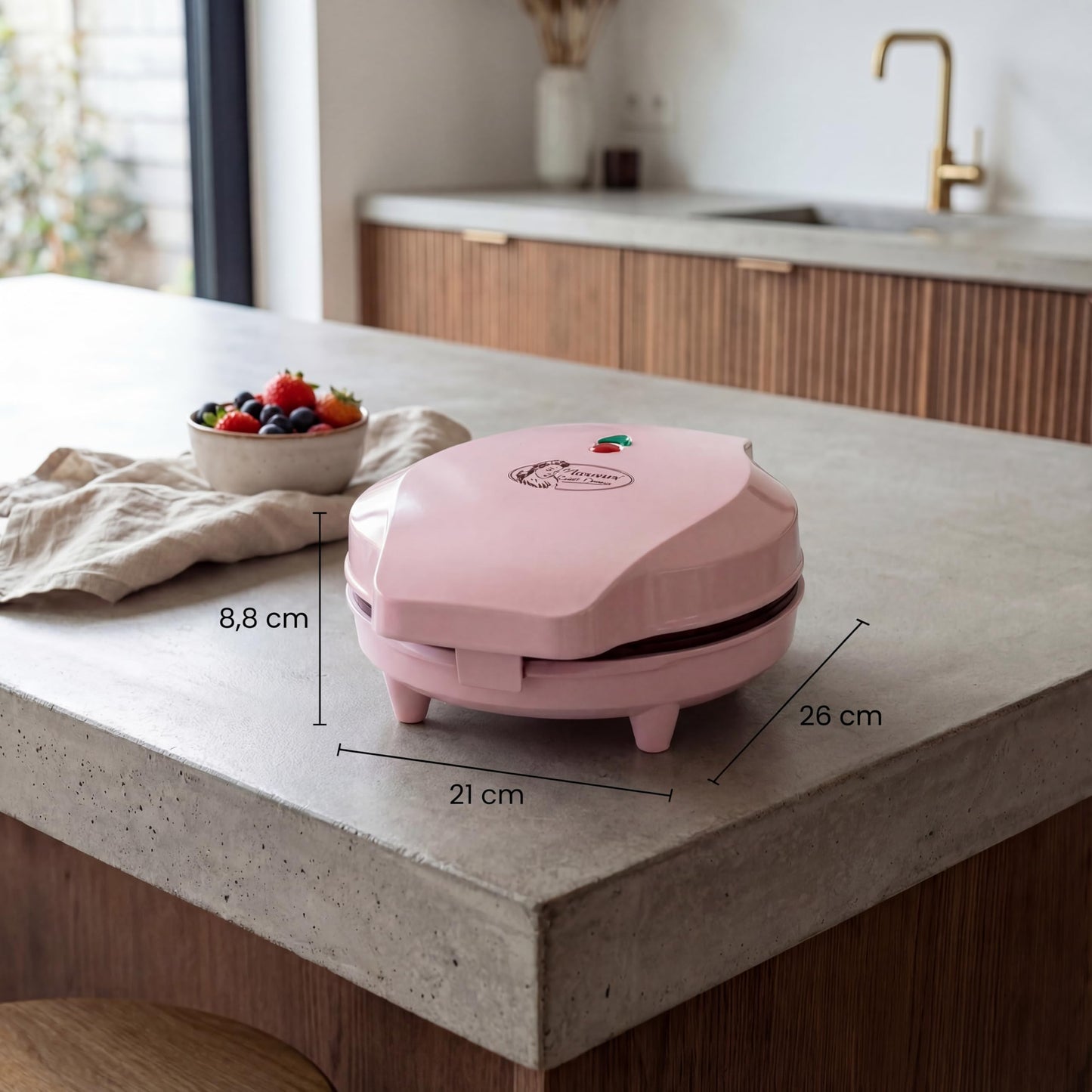 Bestron Gaufrier pour Gaufres Classiques en Forme de Cœur, Gaufrier avec Revêtement Anti-Adhésif pour Gaufres en Forme de Cœur, Design Rétro, 700 Watts, Couleur: Rose